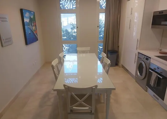 Mangroovy - 2br La Blanca Pool View Apartamento